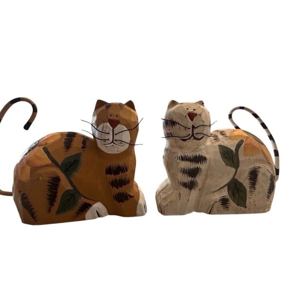 Set of 2 Painted Wooden Cat Figurines with Sunflower Design - Picture 10 of 10